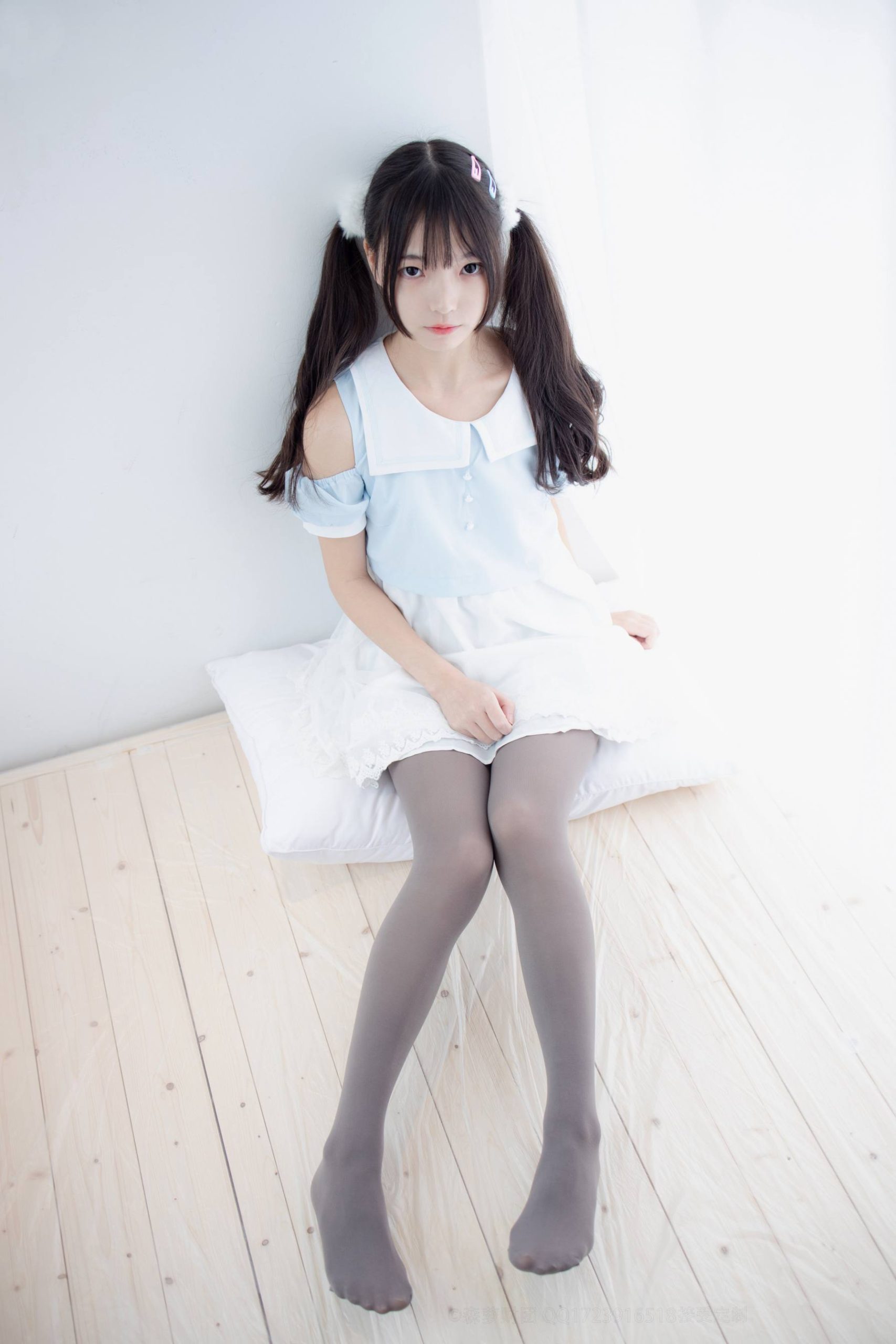 图片[2]-超级甜美的灰丝小姑娘【86P】20005-漫镜吧