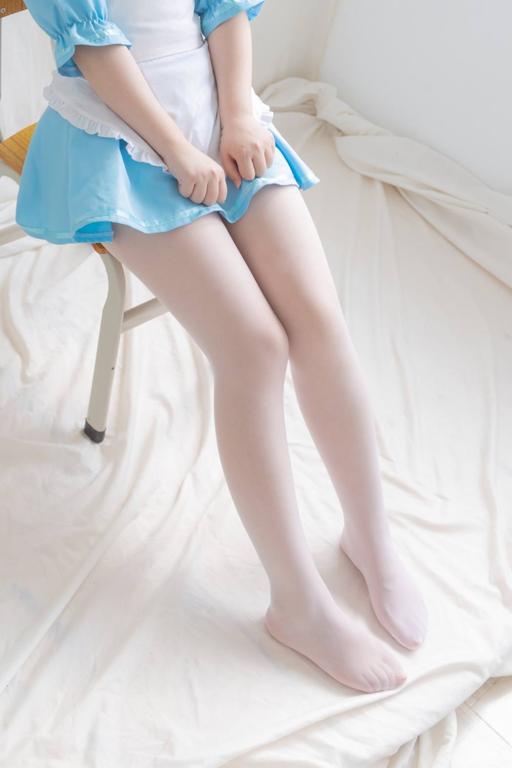 图片[5]-女仆装白丝女孩【43P】20014-漫镜吧