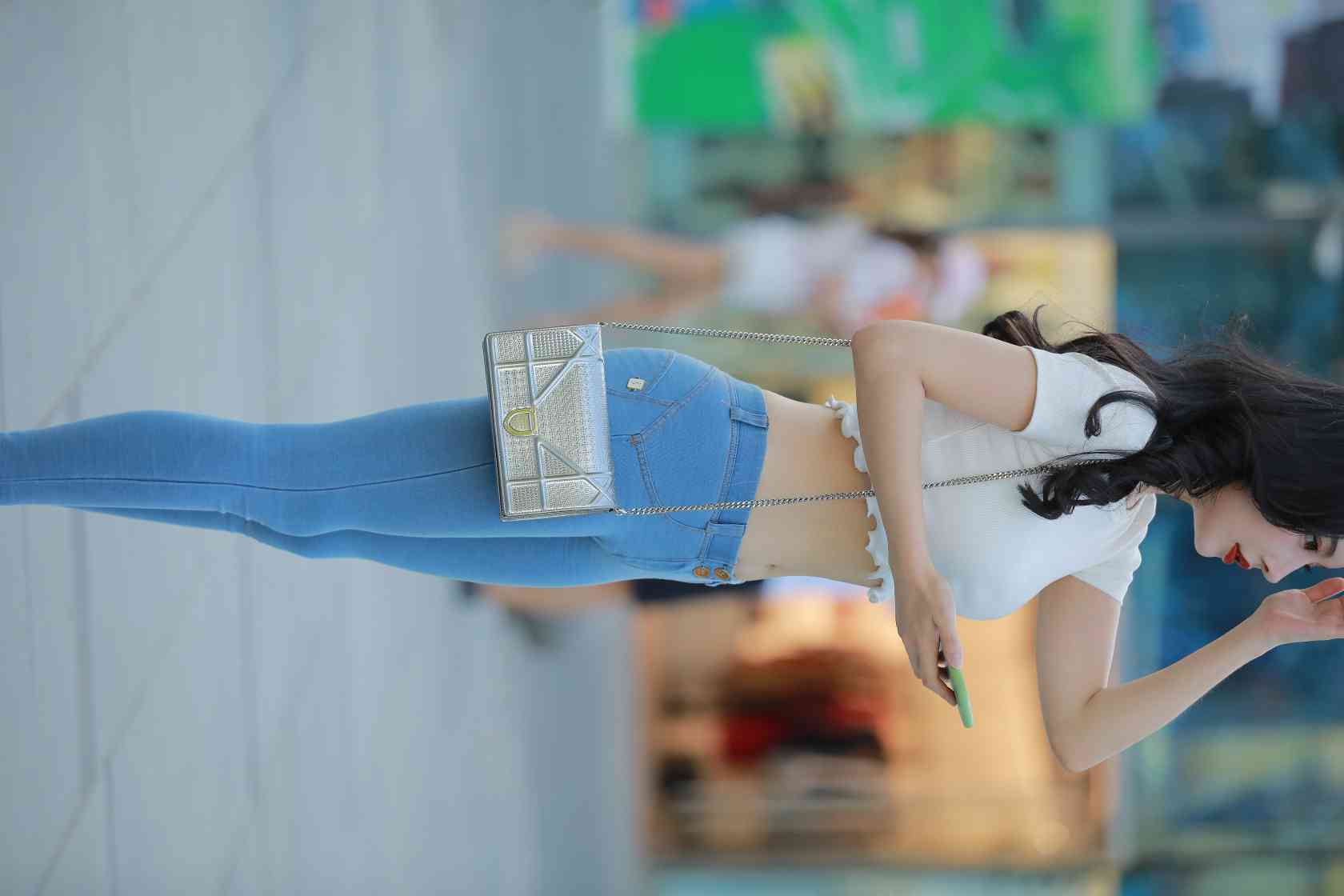图片[3]-非常漂亮的紧身牛仔裤女孩【115P】04016-漫镜吧