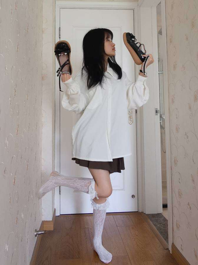 图片[3]-百褶裙可爱又大方的小姑娘【122P】20002-漫镜吧