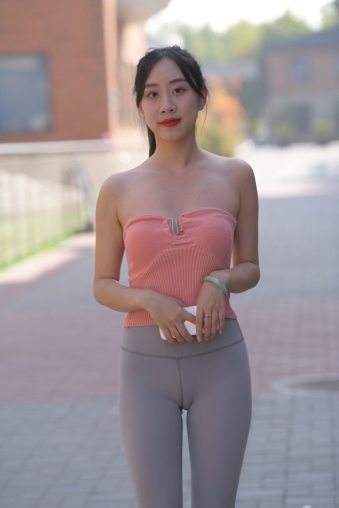 灰色瑜伽裤女孩J4905 522P1V-25.8GB-漫镜吧