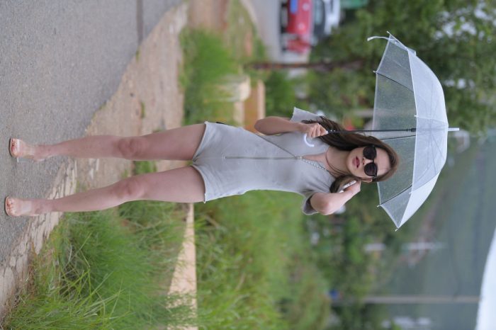 在海边开跑车的连衣短裤女孩【390P】00030-漫镜吧