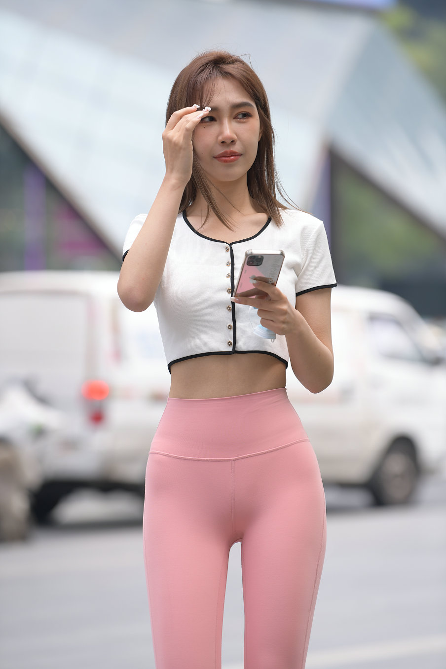 图片[2]-街拍粉色瑜伽裤女孩J2900 645P1V-20.7GB-漫镜吧
