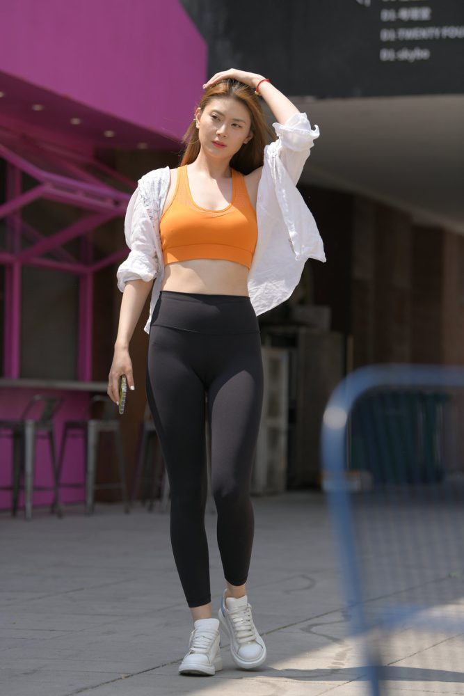 自信的瑜伽裤女孩J3670 712P-14.9GB-漫镜吧