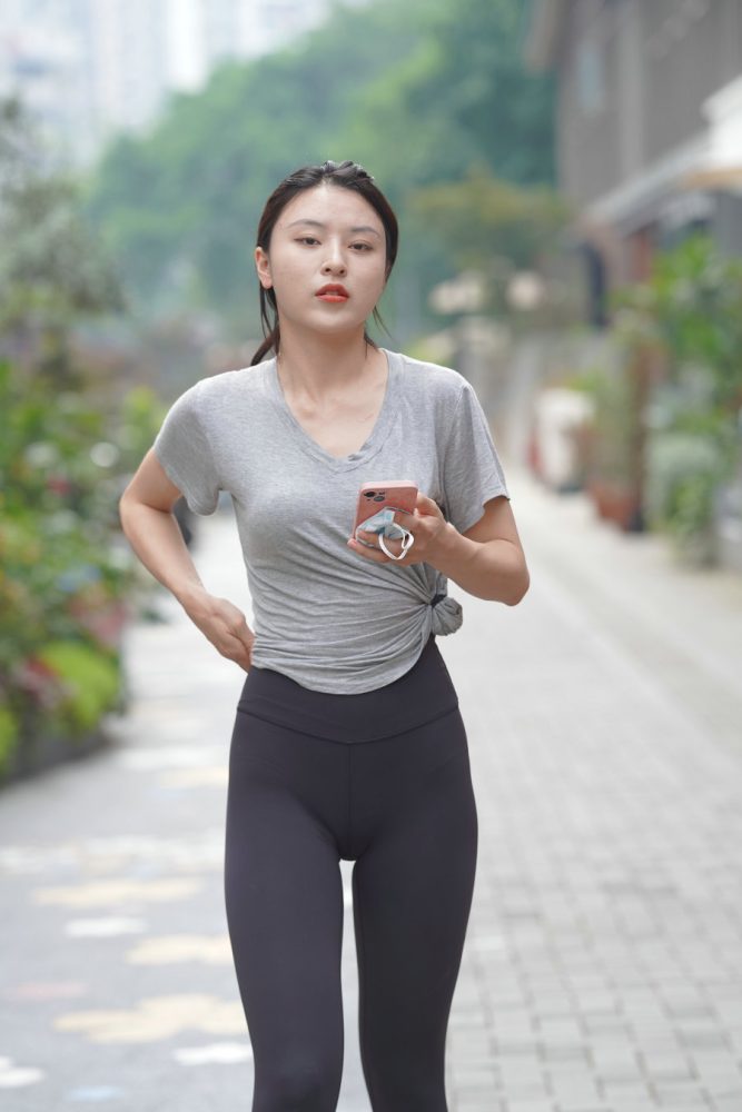 户外运动的瑜伽裤女孩J3008 845P2V-22.9GB-漫镜吧