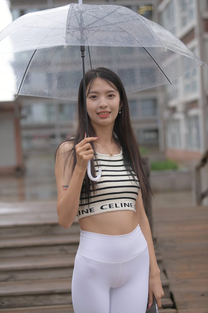 打伞的白色瑜伽裤女孩J2986 622P1V-22.06GB-漫镜吧