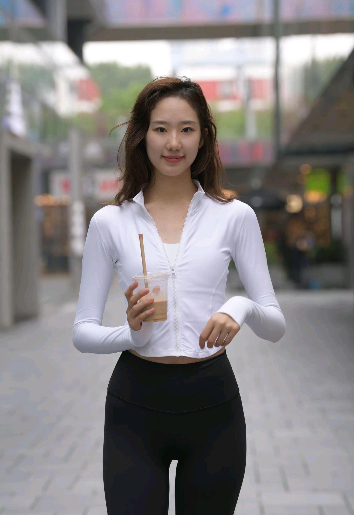 图片[2]-像刘亦菲的黑色瑜伽裤女孩J2237 340P1V-14.8GB-漫镜吧
