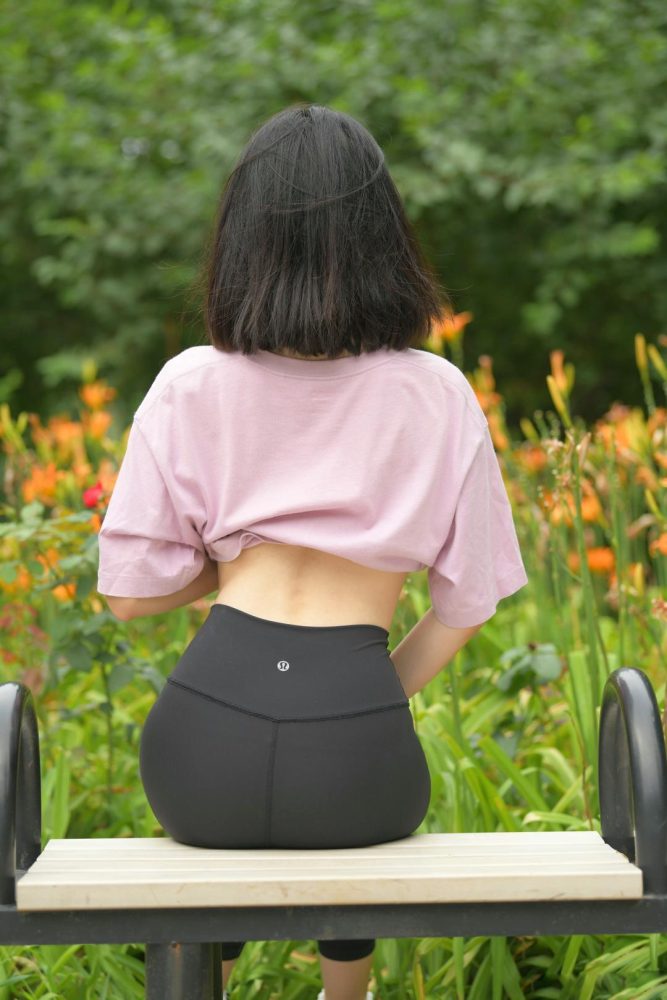 图片[2]-穿瑜伽裤打篮球的大三女孩J2198 463P1V-18.6GB-漫镜吧