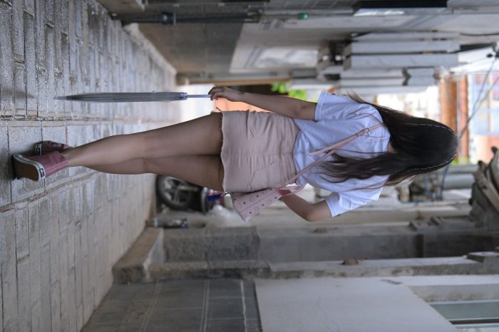 非常清纯甜美的短裙姑娘在逛街【458P】00052-漫镜吧