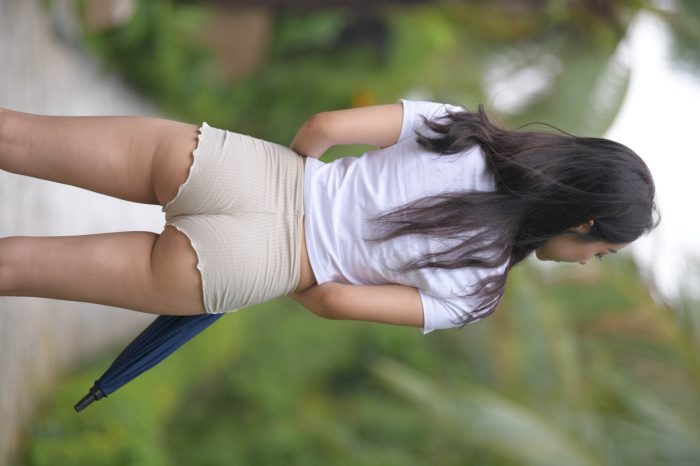 在郊外的长发热裤姑娘【388P】00022-漫镜吧