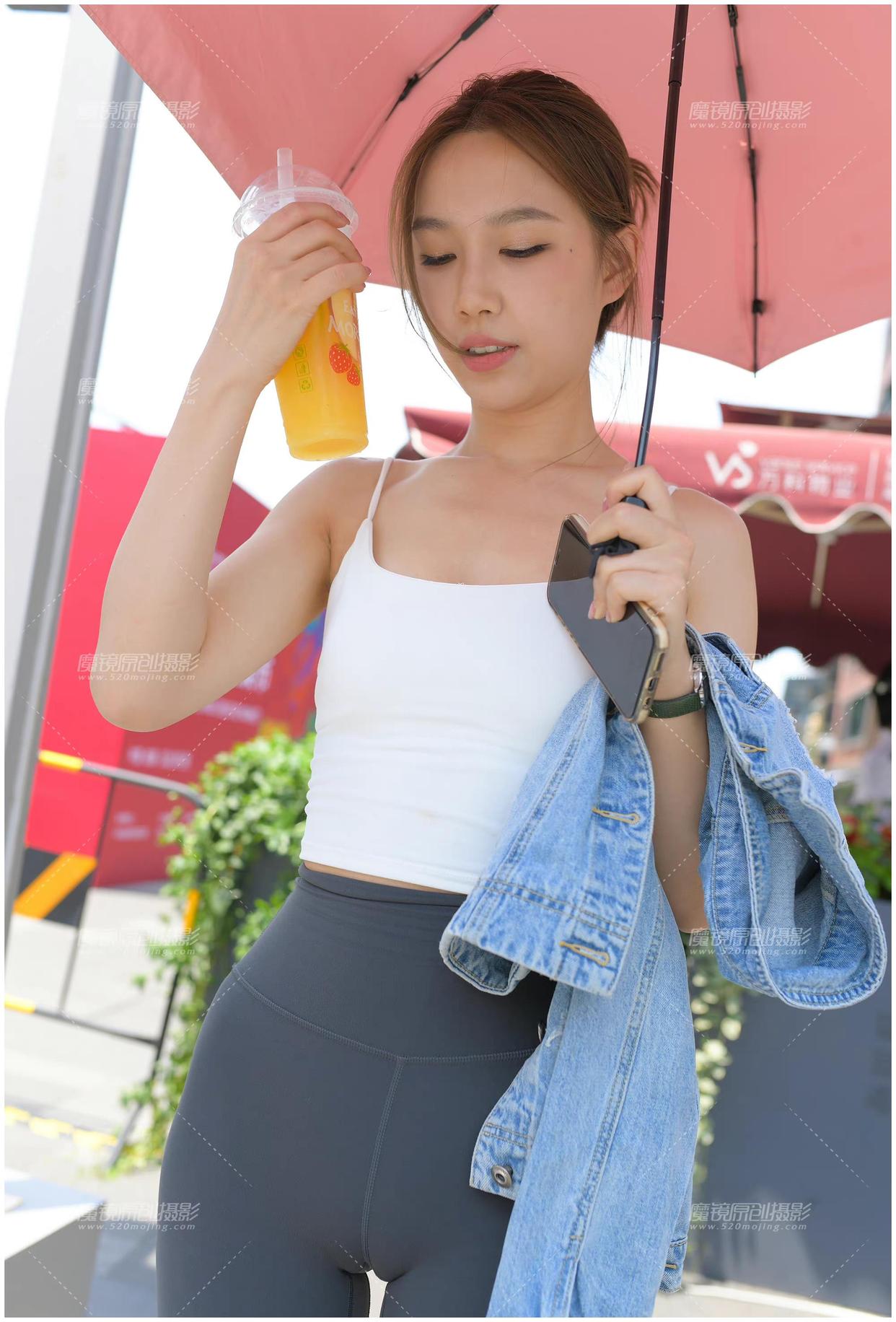 图片[3]-在外面逛街的瑜伽裤小姐姐J2226 833P1V-26.8GB-漫镜吧