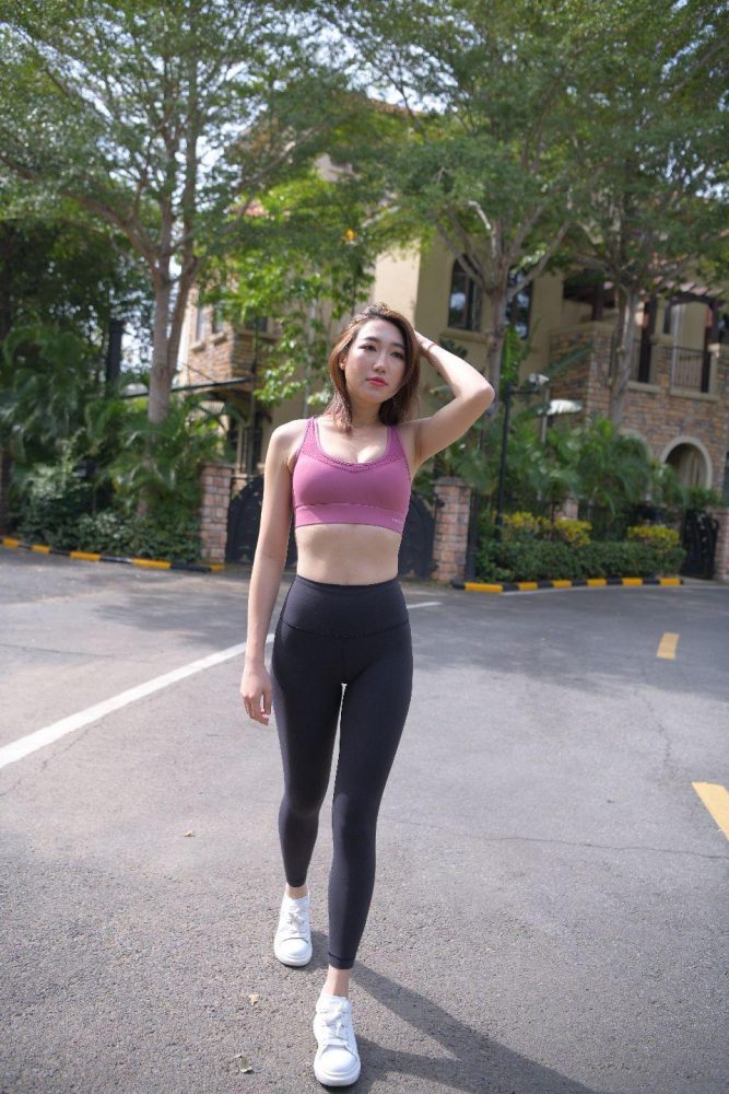 风情万种的瑜伽裤女人 J1531 375P5V-17.3GB-漫镜吧