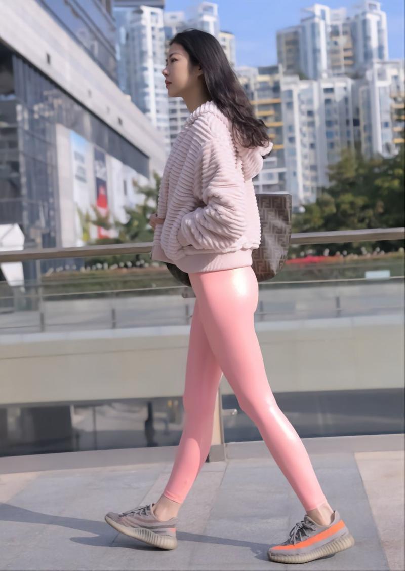 图片[2]-粉红色紧身裤的女孩 J1482 365P2V-18.1GB-漫镜吧