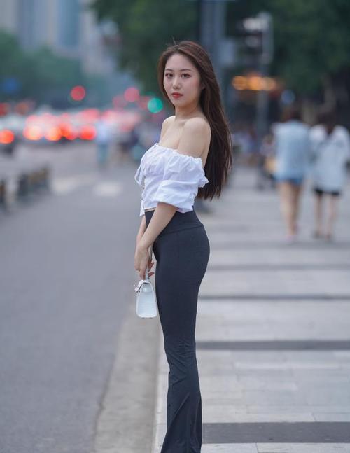 图片[3]-身材非常哇塞的瑜伽裤女孩  J1333 521P6V-21.6GB-漫镜吧