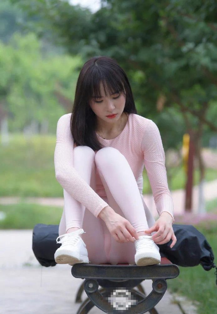 图片[4]-粉粉的瑜伽裤女孩太可爱了 J2090 854P1V-30.4GB-漫镜吧