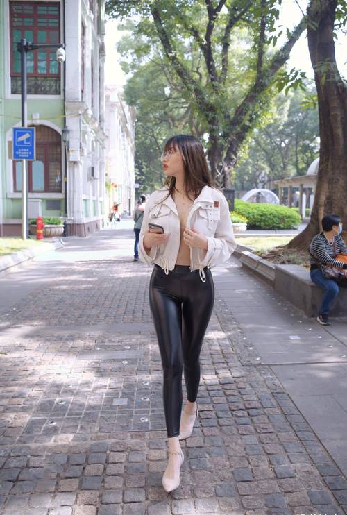图片[3]-戴眼镜的皮裤女孩 J1473 1046P2V-35.5GB-漫镜吧
