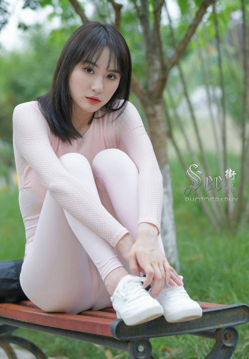 图片[2]-粉粉的瑜伽裤女孩太可爱了 J2090 854P1V-30.4GB-漫镜吧