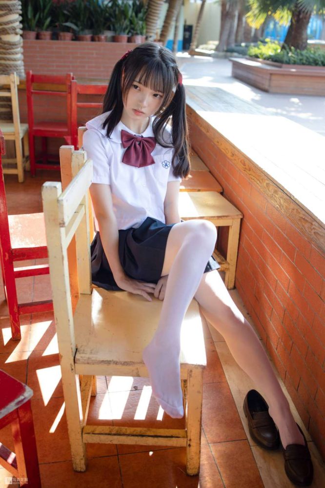 眼神好清澈的双马尾白丝女孩【75P】20019-漫镜吧