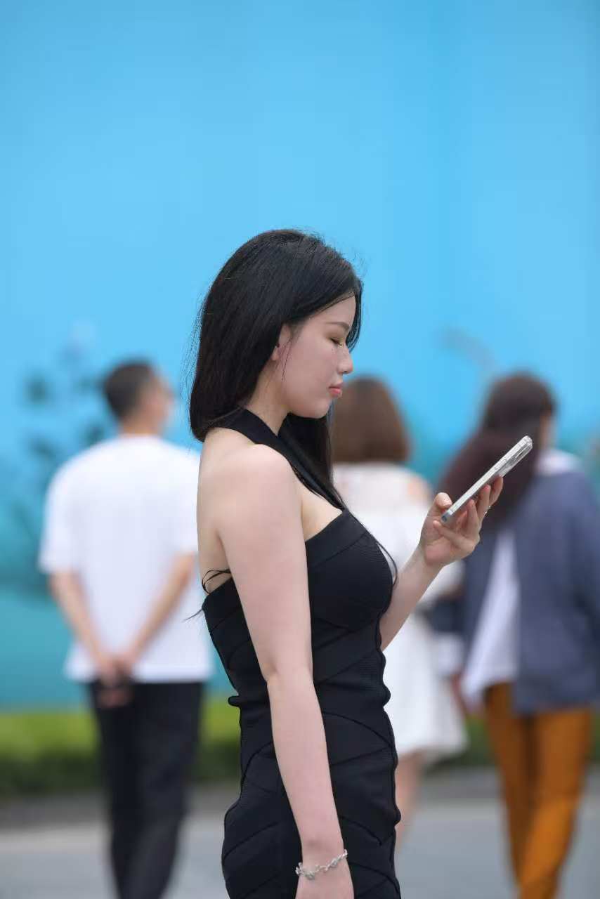 黑色连体包臀裙（170P）-漫镜吧