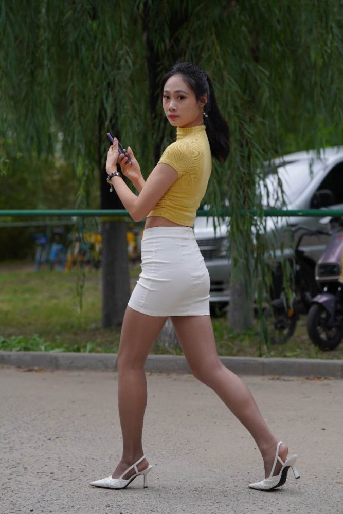 白色短裙黑丝微媛范（853P）84084-漫镜吧