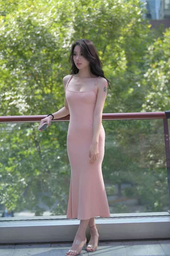 粉色长裙美女（442P）84100-漫镜吧