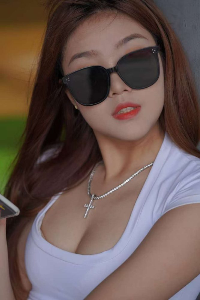 白色瑜伽运动套装（469P）85011-漫镜吧