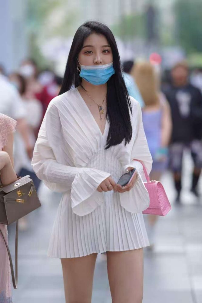 白色短裙消失装（102P+1V）87055-漫镜吧