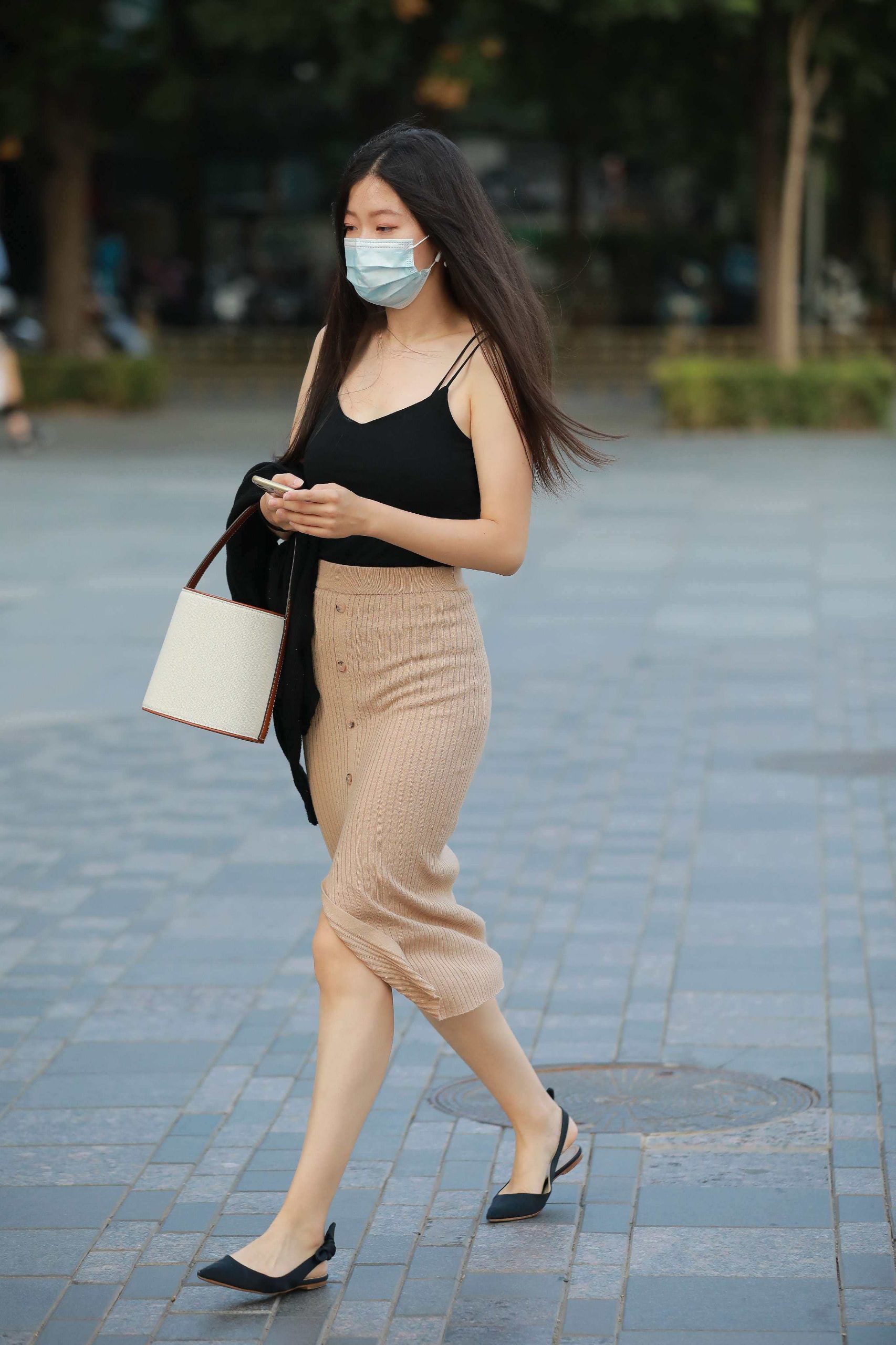 街拍作品 优雅包臀裙[120P1.30GB]-漫镜吧