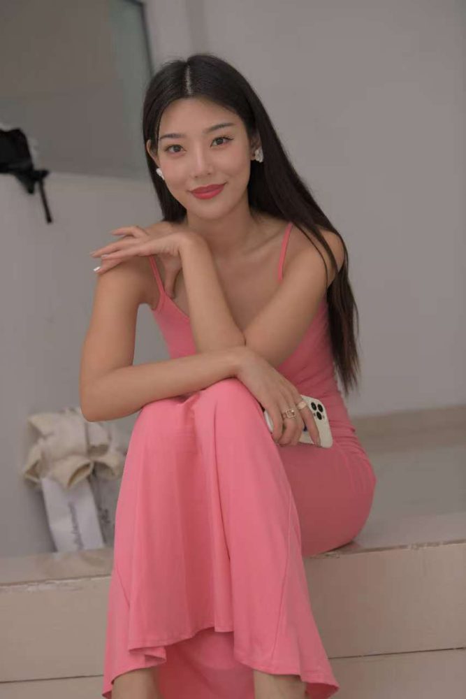 mmexport1759596399244