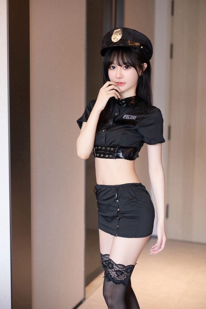 谢小蒽 情趣女警写真[113P933MB]-漫镜吧