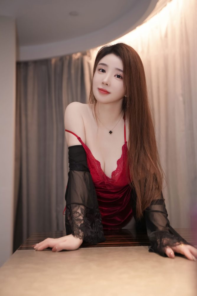 雨儿酱 红色吊带睡裙[61P873MB]-漫镜吧