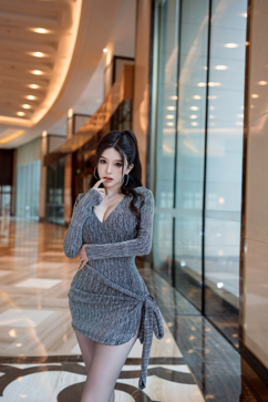 李丽莎 女神的短裙灰丝[89P1.23GB]-漫镜吧