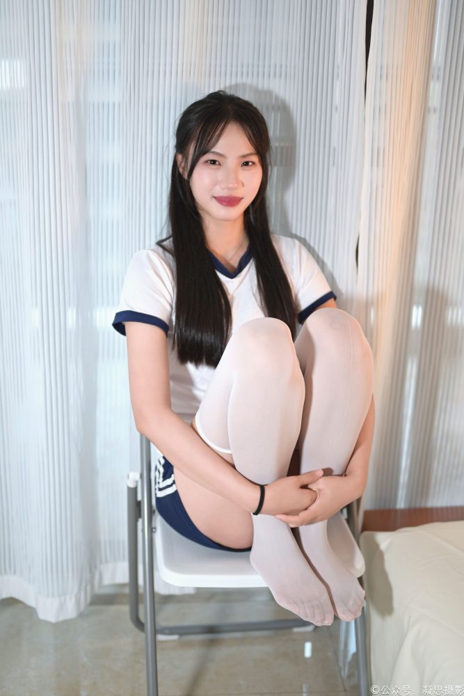 凝思摄影 No.016 德美体操服、过膝袜、室内鞋[142P+1V4.33GB]-漫镜吧