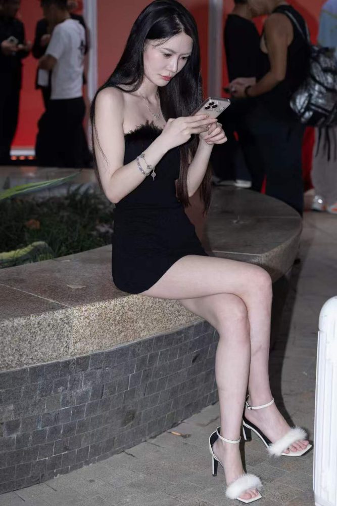 白晰粉嫩美腿玉足［108P836MB］85312-漫镜吧
