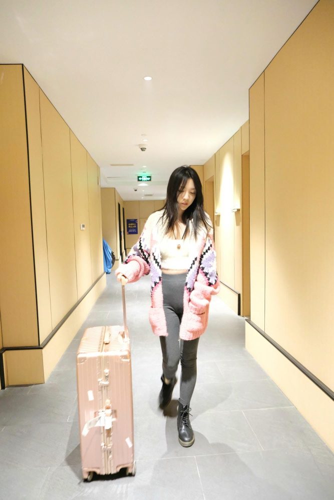 清纯嫩模小橙子私房写真集[841P7.12GB]-漫镜吧