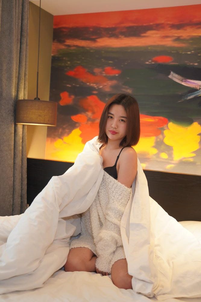 素人美模依依私房写真集[558P4.39GB]-漫镜吧