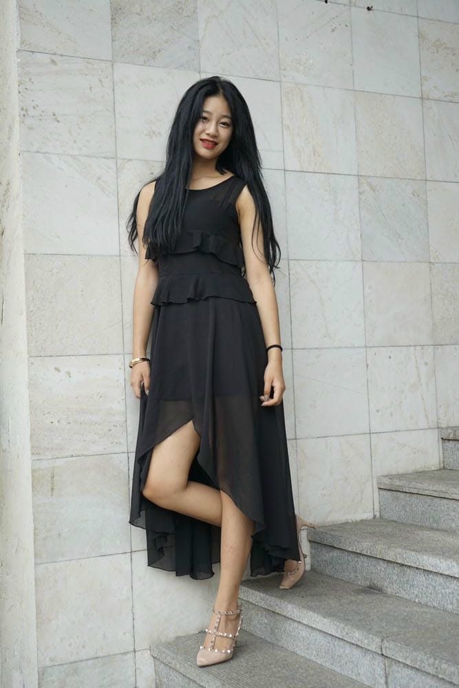 素人美模朵朵私房写真集[488P+3V4.10GB]-漫镜吧