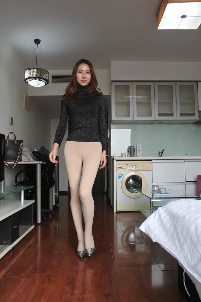 素人美模萍萍私房写真集[499P+1V2.48GB]-漫镜吧