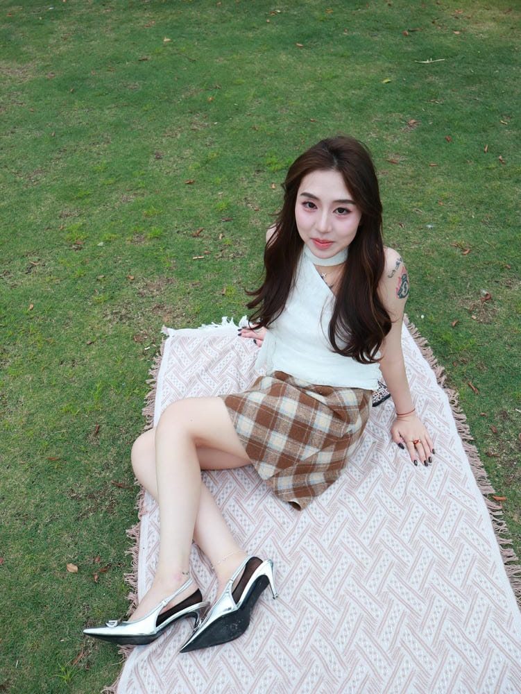 图片[5]-个人约拍 No.028 高颜值萌妹户外草地[410P+61V6.56GB]-漫镜吧