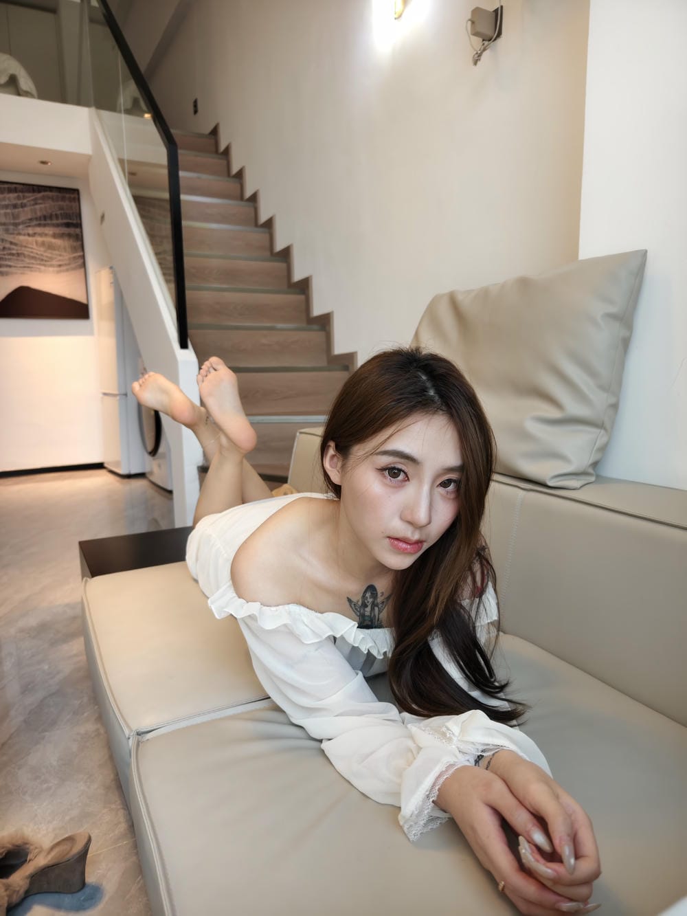 图片[4]-个人约拍 No.037 室内短丝[247P+49V4.88GB]-漫镜吧