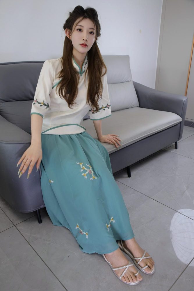 绮梦摄影 No.199 婷婷 珍藏无修无水印版[587P+2V16.4GB]-漫镜吧