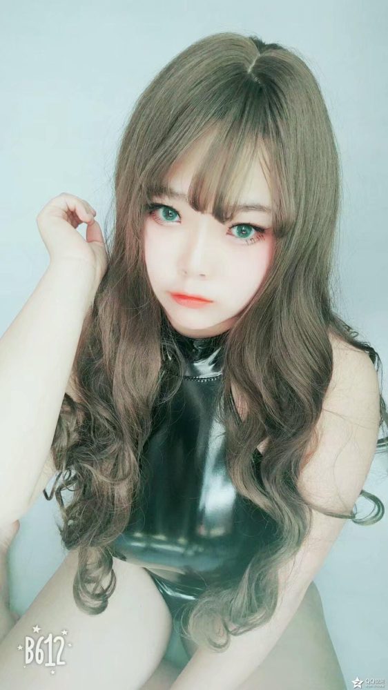 爆乳Cos茶杯不泡tea视图合集[1069P+18V2.25GB]-漫镜吧