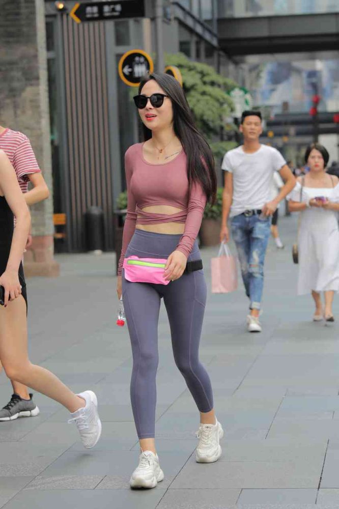 【免费】戴墨镜的时尚女孩【57P】04024-漫镜吧