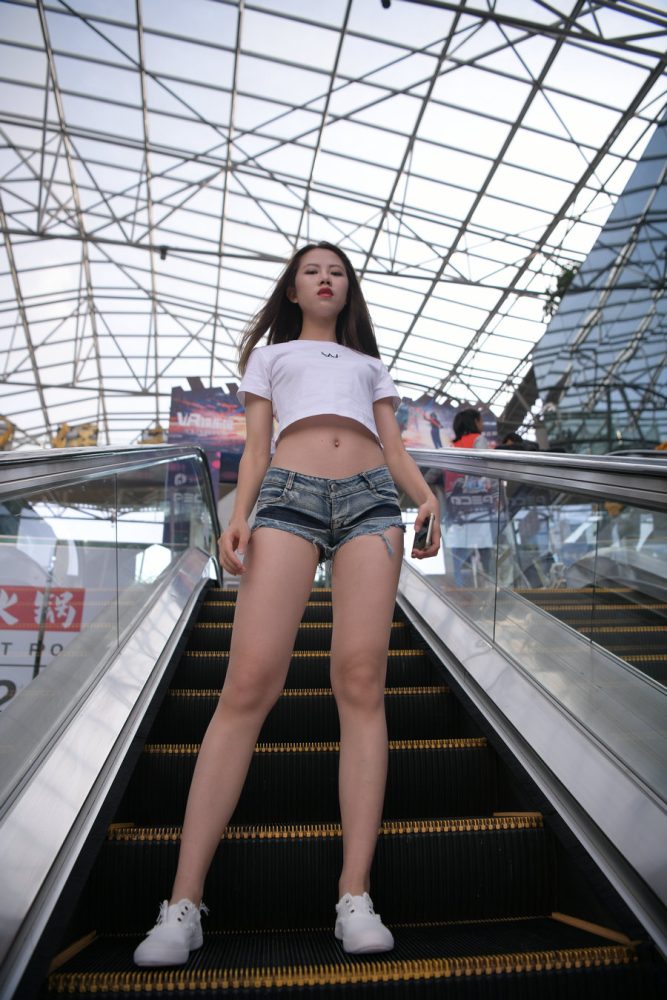 J1220 288P8V-10.0GB-漫镜吧