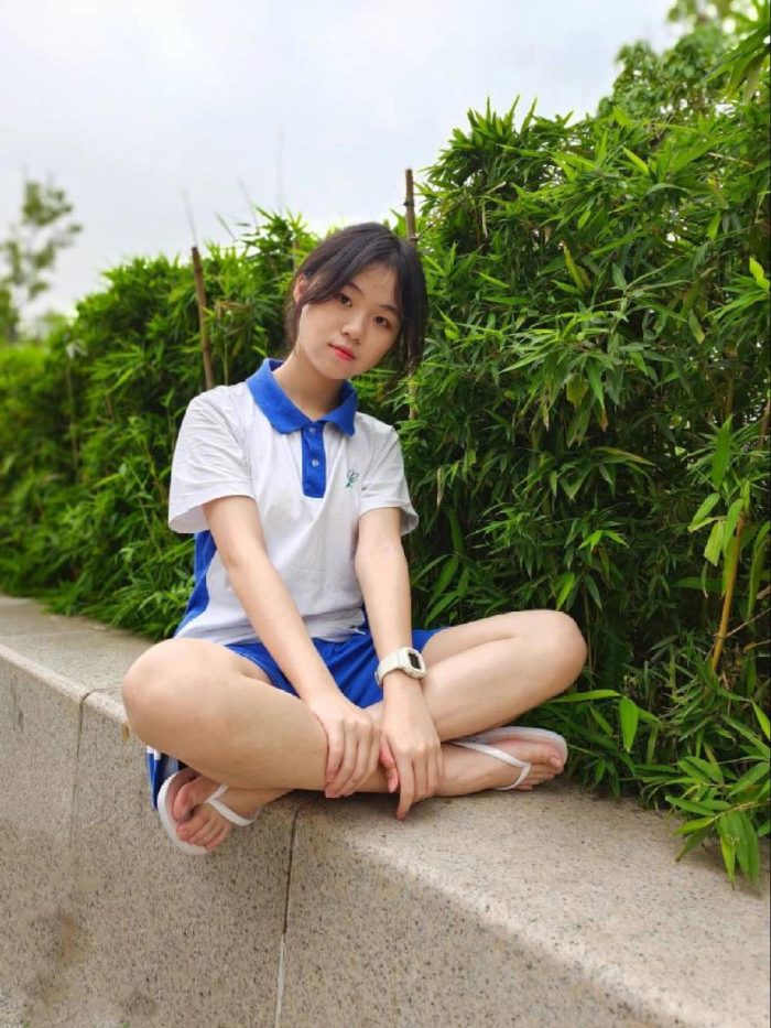 穿校服非常清纯的小姑娘【49P】20003-漫镜吧