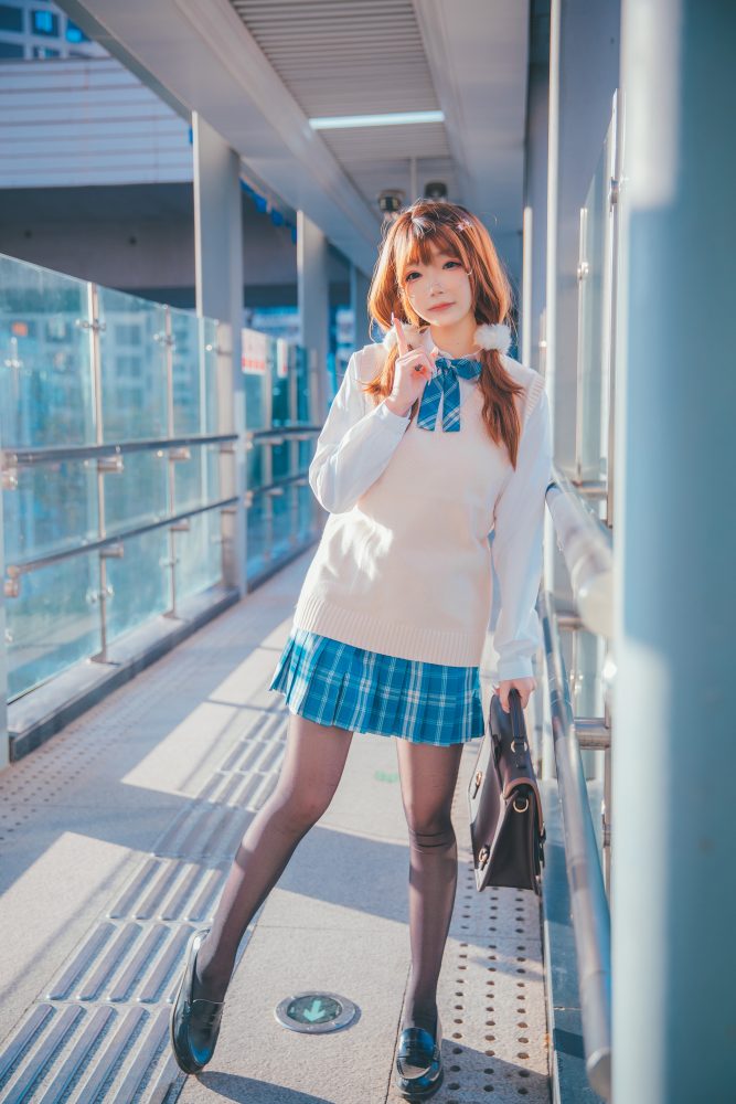 雪晴Astra JK夕阳[25P356MB]-漫镜吧