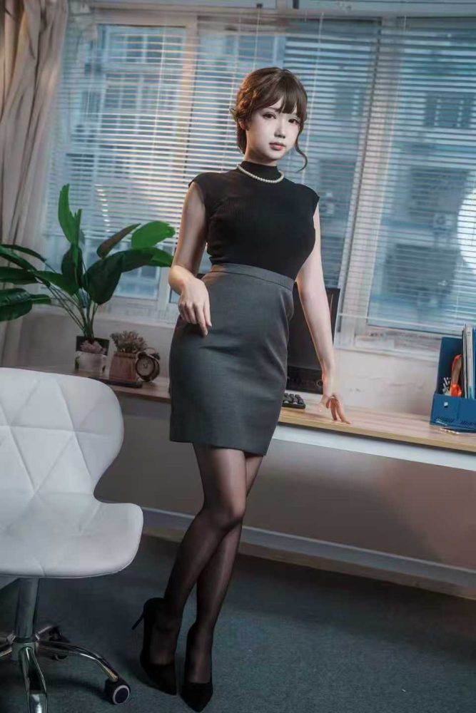 雪晴Astra 年纪不大的上司姐姐[70P+1V]-漫镜吧