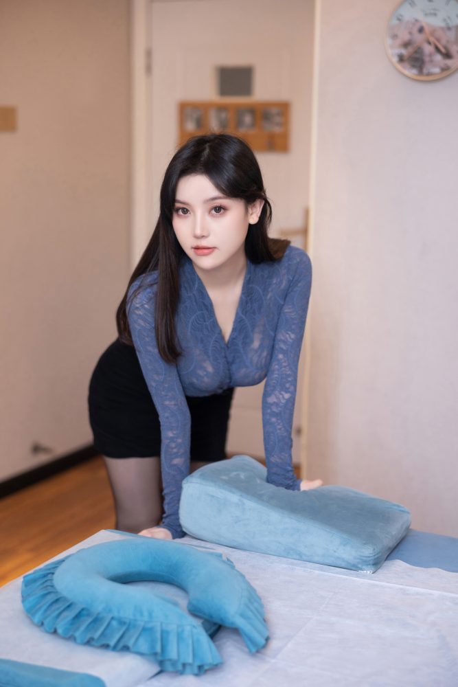 豆瓣酱 全身抹油写真[82P1.20GB]-漫镜吧