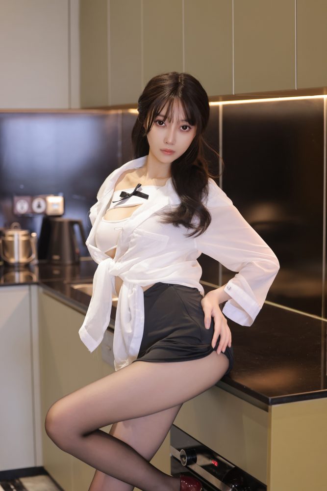 玥儿玥 黑丝[70P1.06GB]-漫镜吧