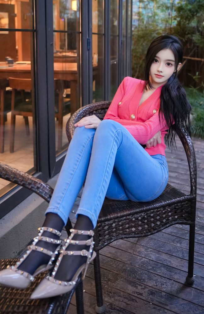 龙雪儿 灰色瑜伽服[69P1.09GB]-漫镜吧